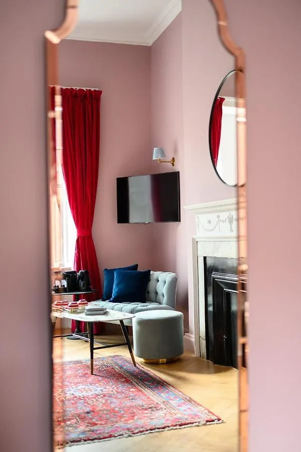 Värdshus City Centre First Floor Family Suite Edinburg